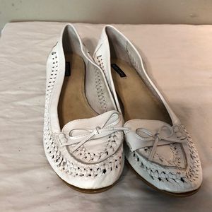 bowed flats